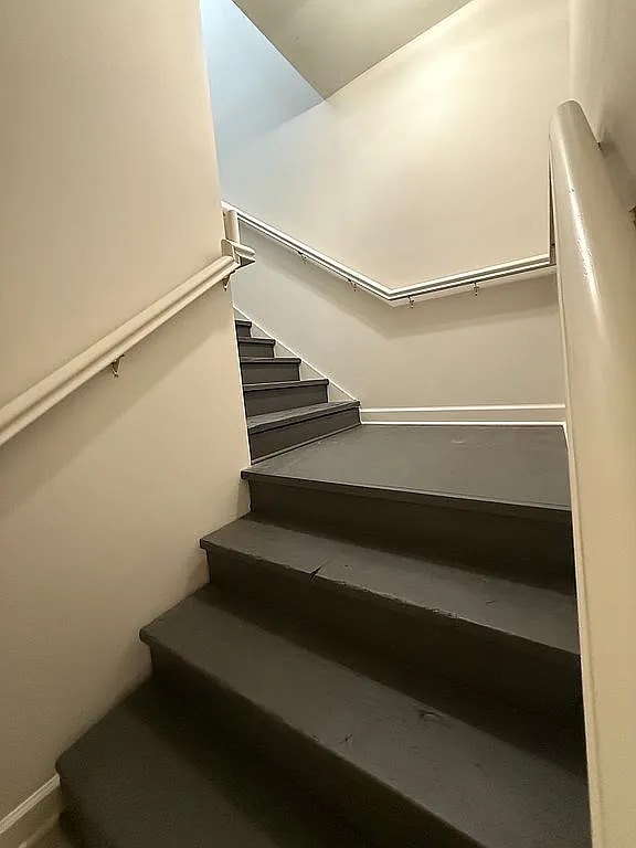 205 W Galena Boulevard, Aurora, IL 60506