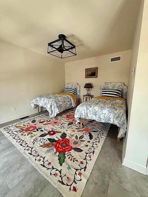 205 W Galena Boulevard, Aurora, IL 60506