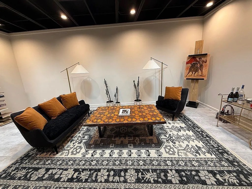 205 W Galena Boulevard, Aurora, IL 60506