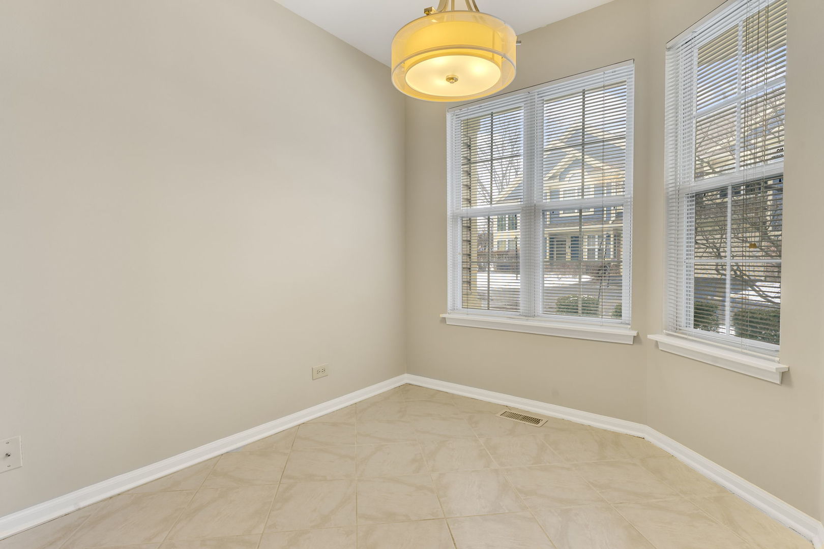 741 Old Creek Court, Elk Grove Village, IL 60007