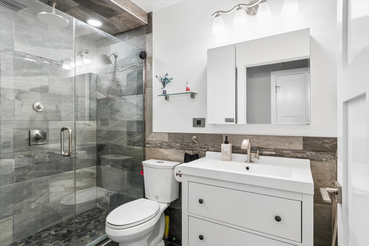 1109 S Edson Avenue, Lombard, IL 60148