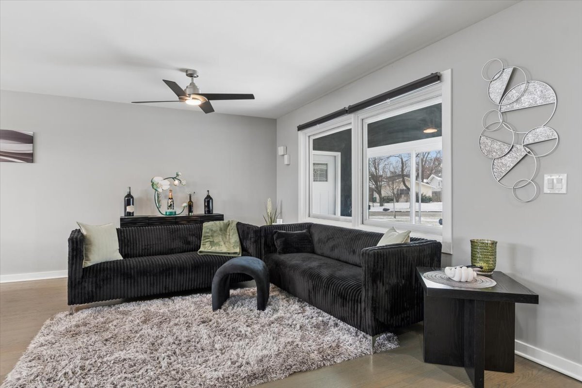 1109 S Edson Avenue, Lombard, IL 60148