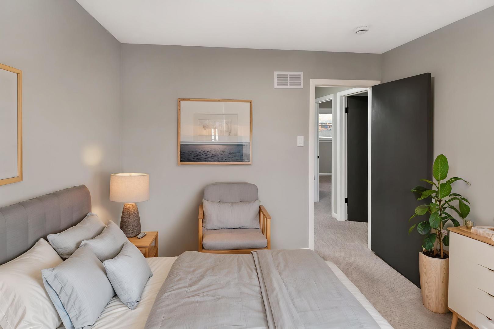 555 N Cherry Drive, Glenwood, IL 60425