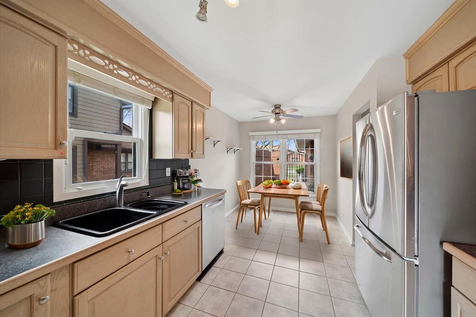 117 Prairie Drive, Westmont, IL 60559