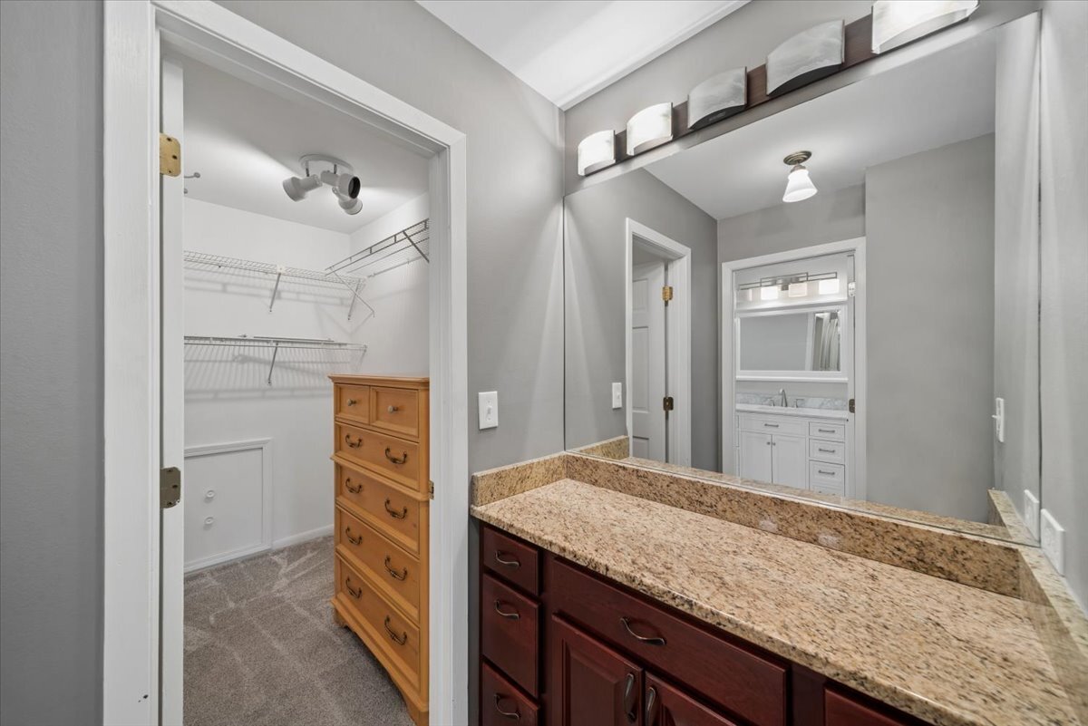 117 Prairie Drive, Westmont, IL 60559