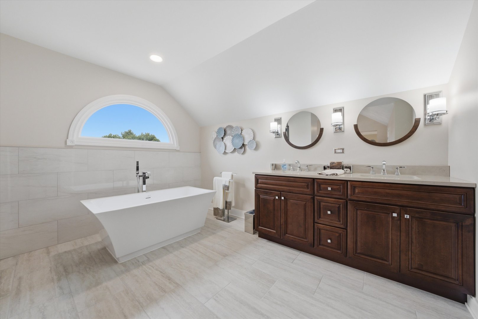 8718 Black Oak Avenue, Tinley Park, IL 60487