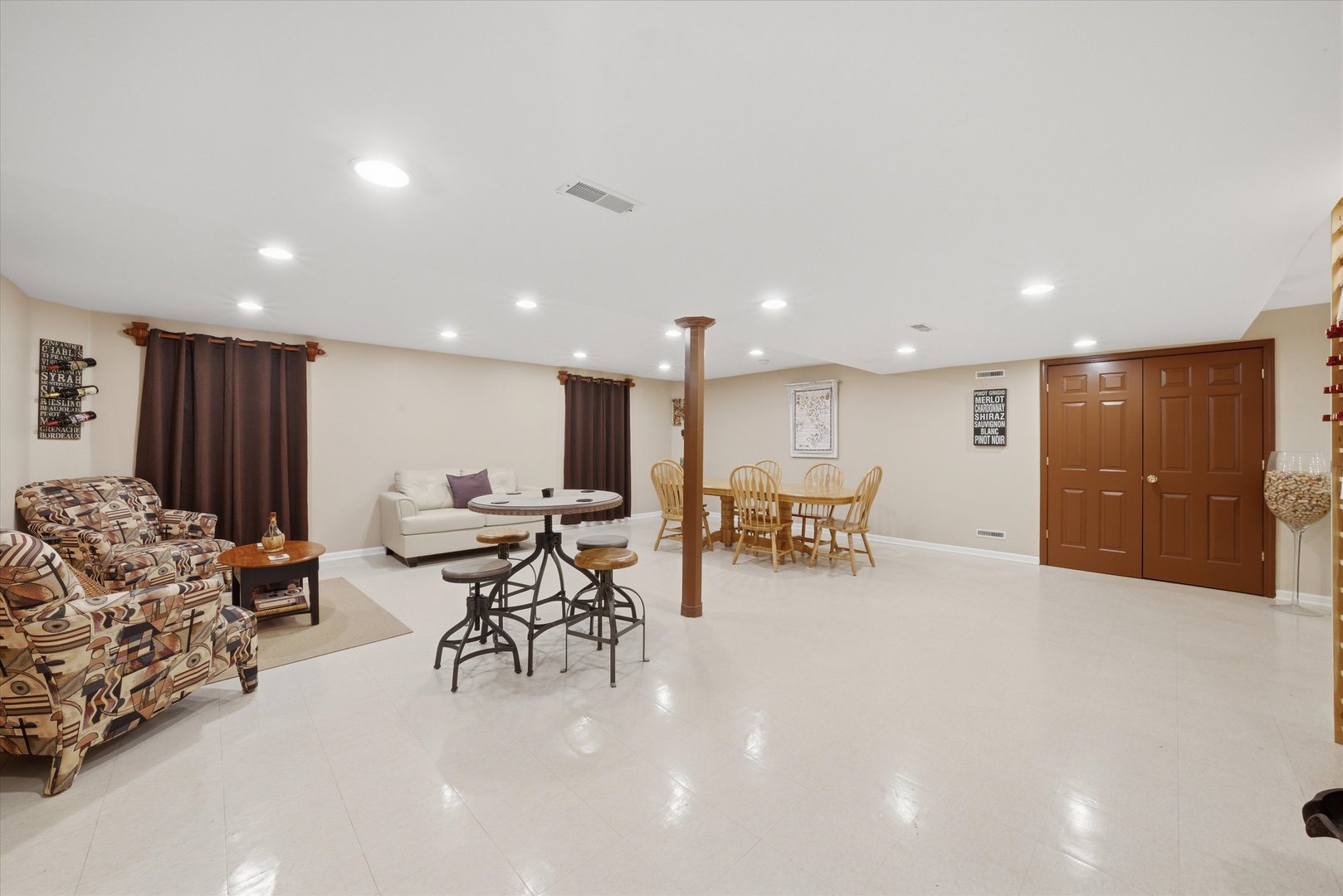 8718 Black Oak Avenue, Tinley Park, IL 60487