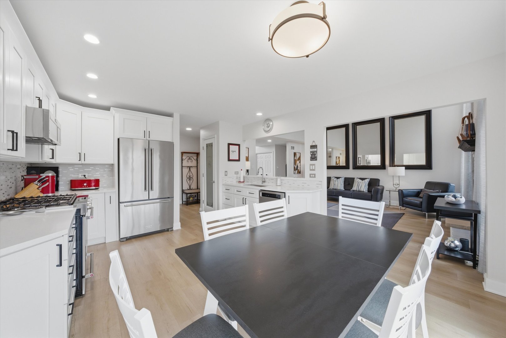 8718 Black Oak Avenue, Tinley Park, IL 60487