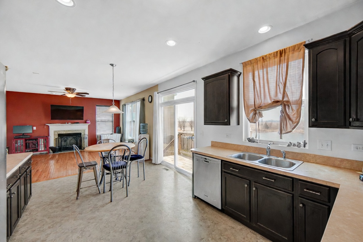 1607 Seward Road, Joliet, IL 60431