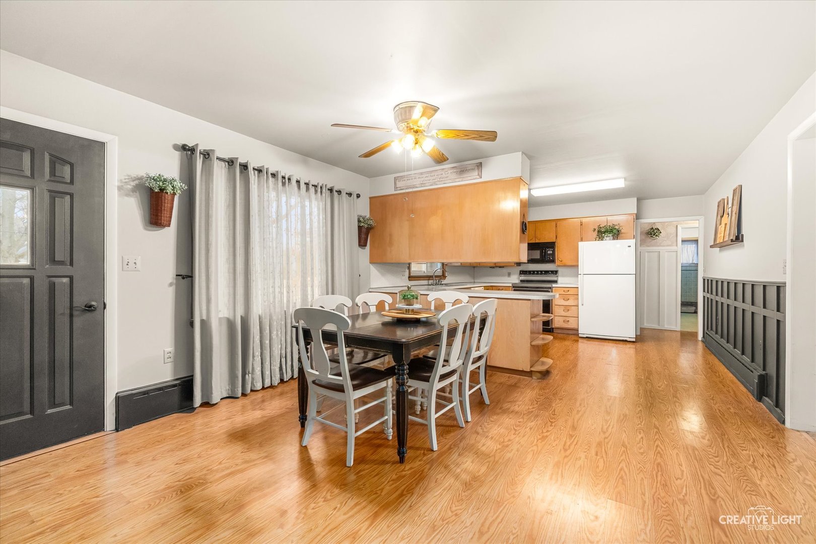 310 E Market Street, Somonauk, IL 60552