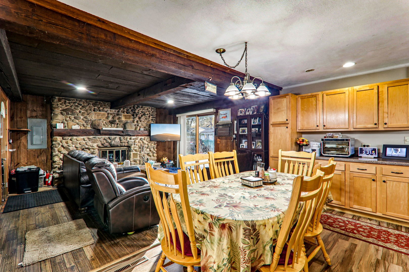 18637 W Karen Lane, Gurnee, IL 60031