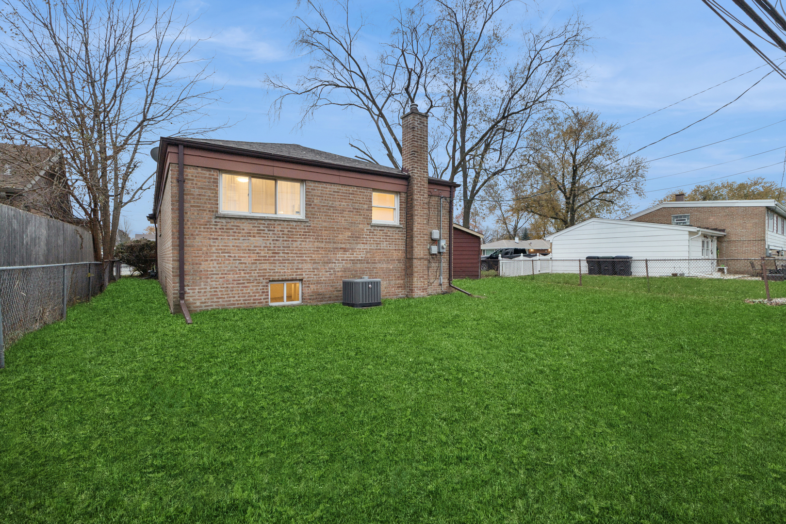 468 Joyce Court, South Holland, IL 60473