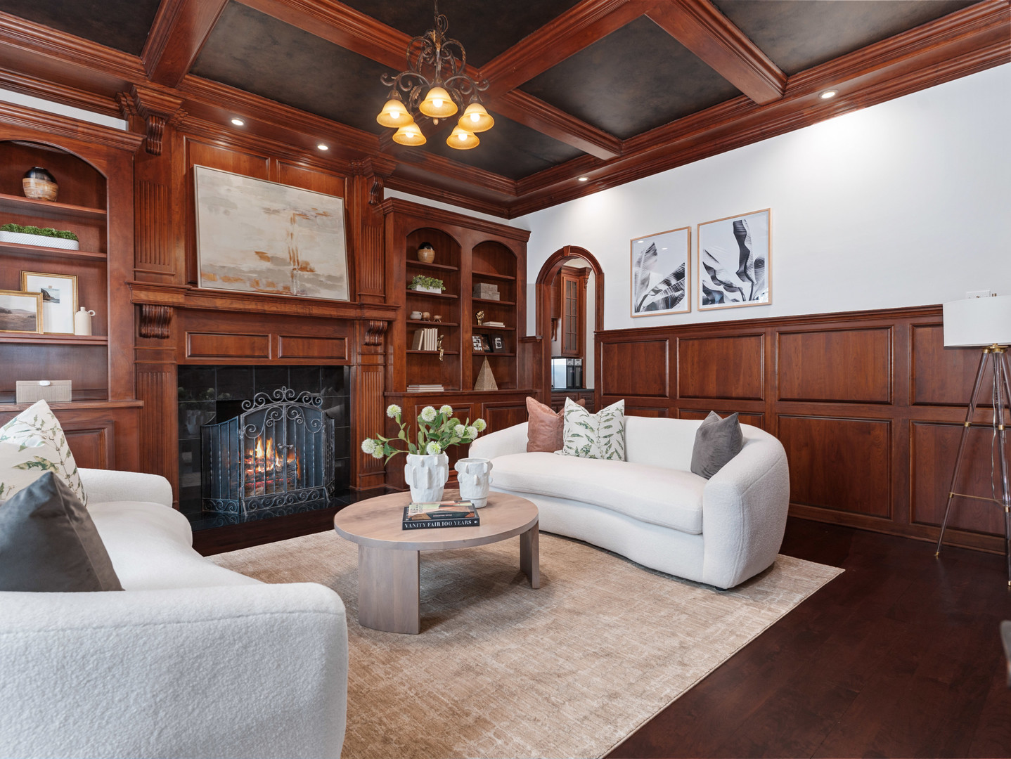 712 E Hillside Road, Naperville, IL 60540