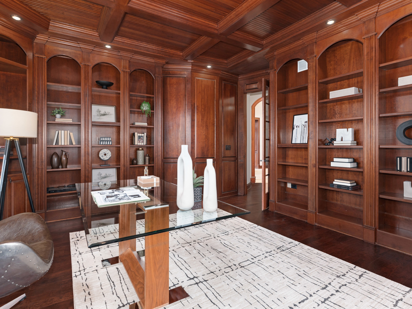 712 E Hillside Road, Naperville, IL 60540