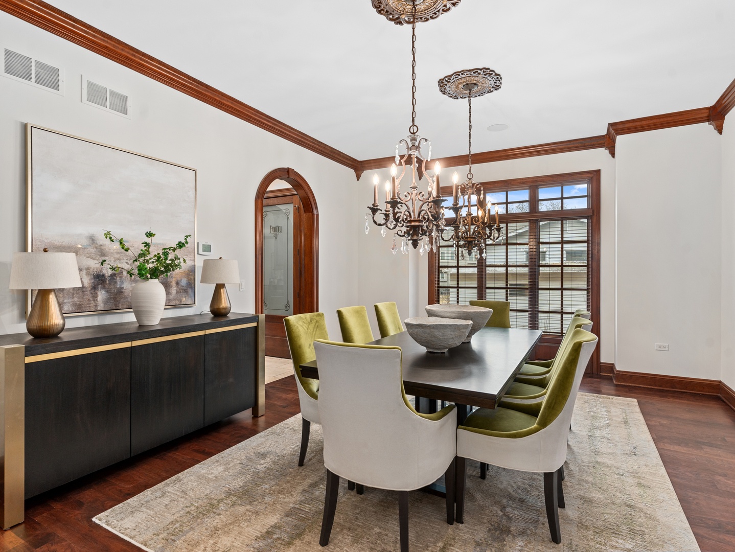 712 E Hillside Road, Naperville, IL 60540