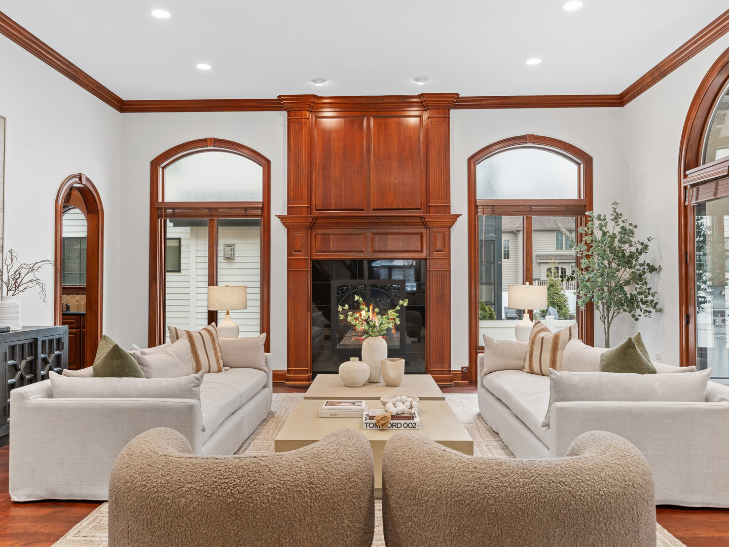 712 E Hillside Road, Naperville, IL 60540