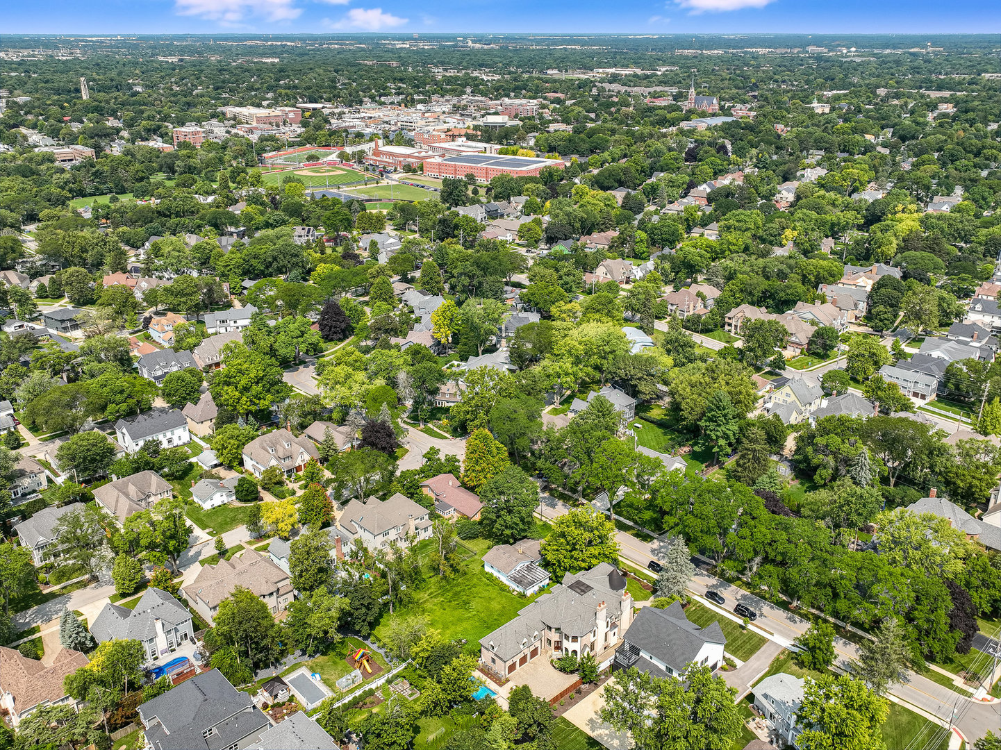 712 E Hillside Road, Naperville, IL 60540