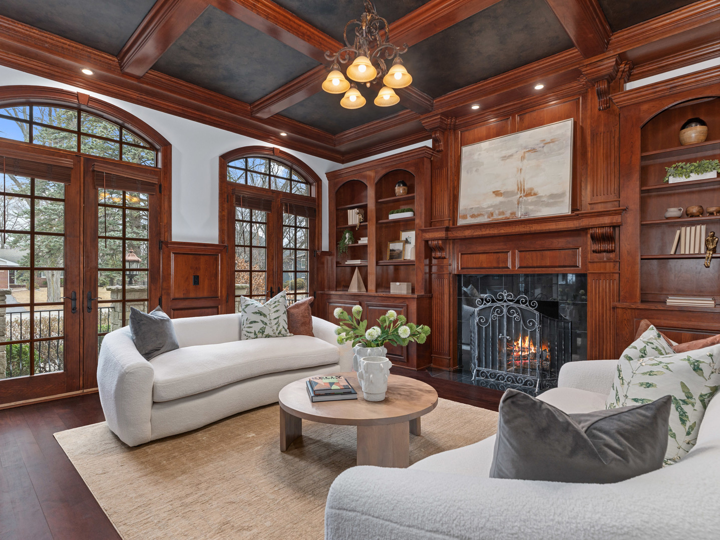 712 E Hillside Road, Naperville, IL 60540