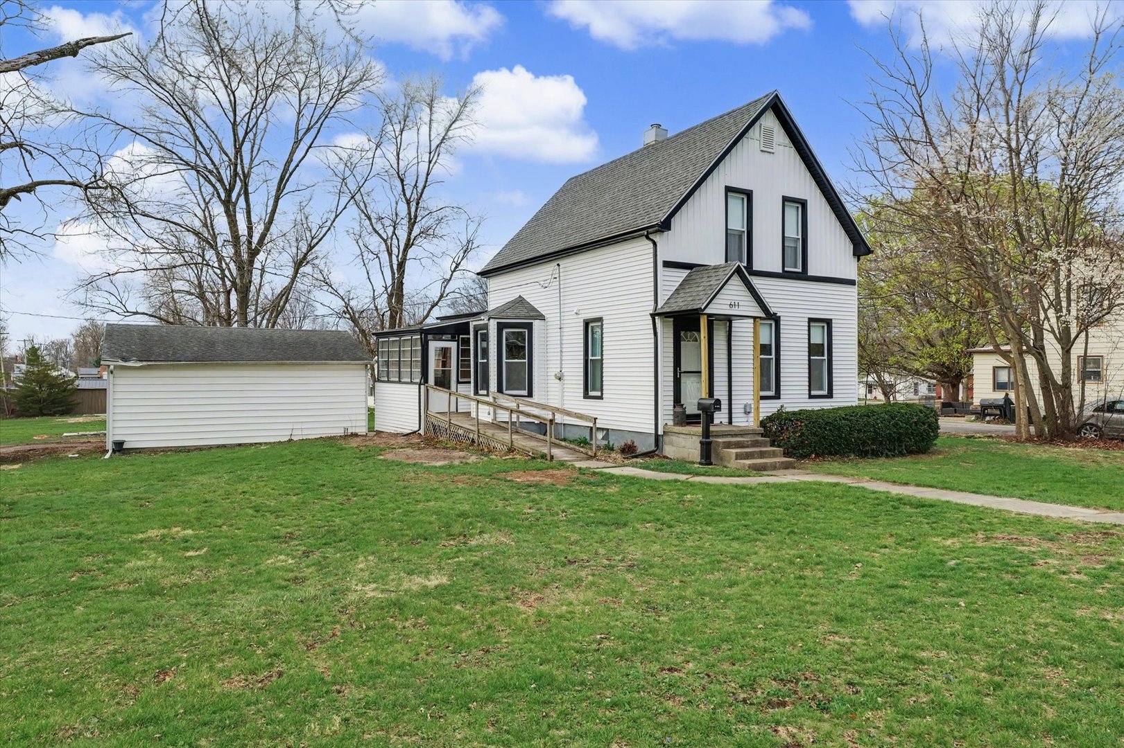 611 E 13th Street, Gibson City, IL 60936