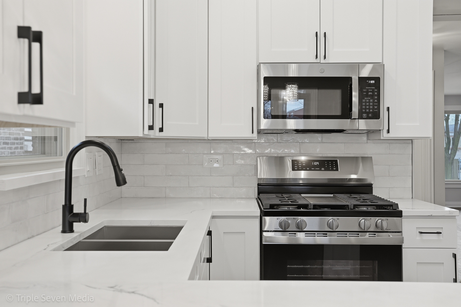 5115 S Melvina Avenue, Chicago, IL 60638