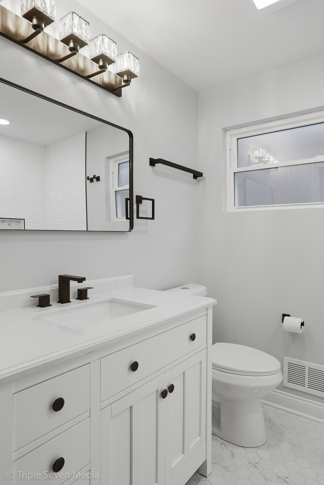 5115 S Melvina Avenue, Chicago, IL 60638