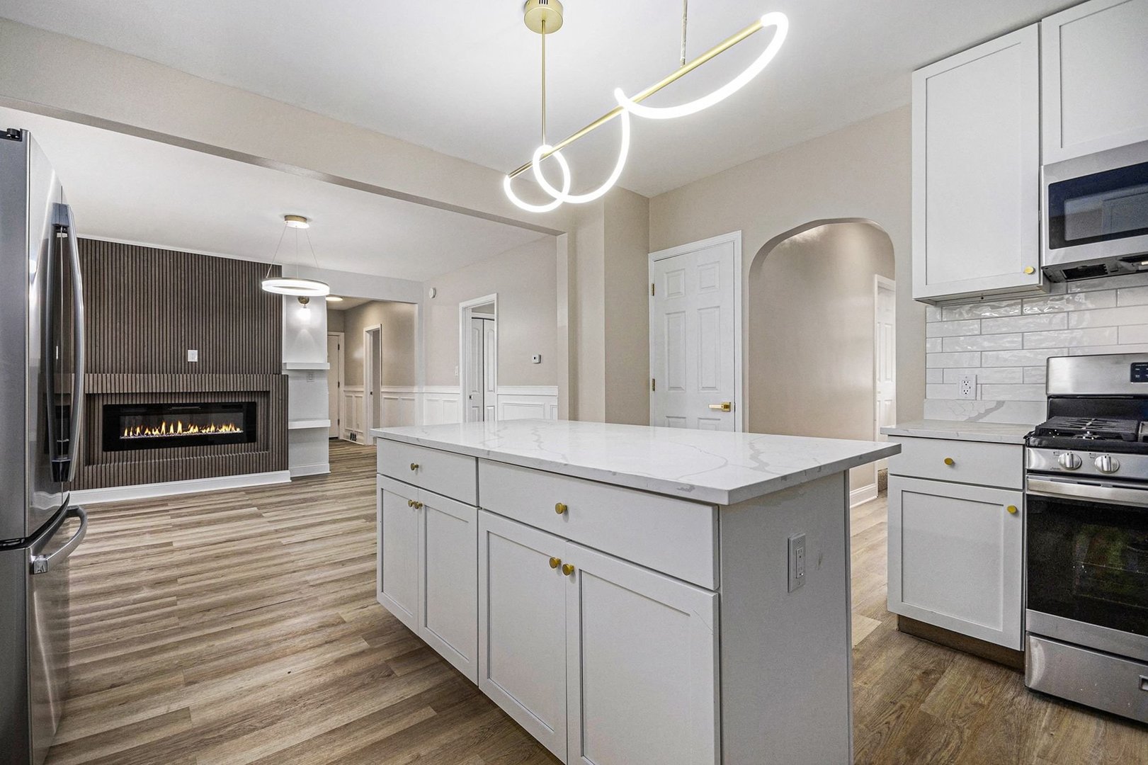 26 E 157th Street, South Holland, IL 60473