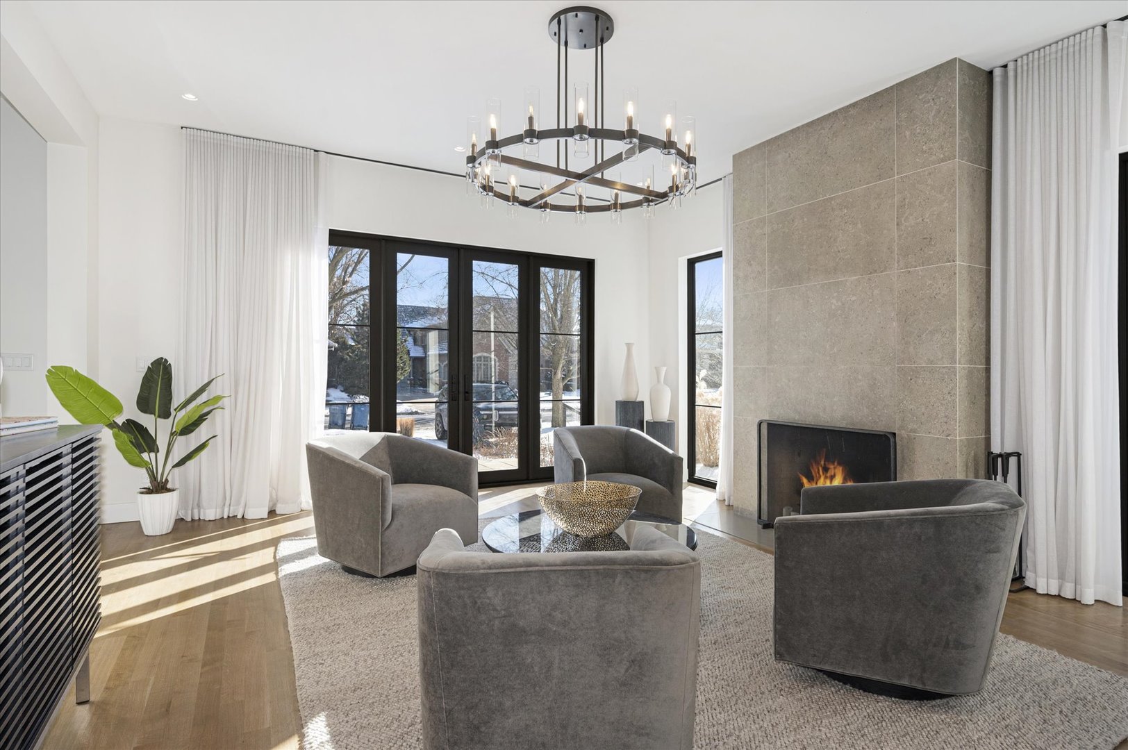 176 S Arlington Avenue, Elmhurst, IL 60126