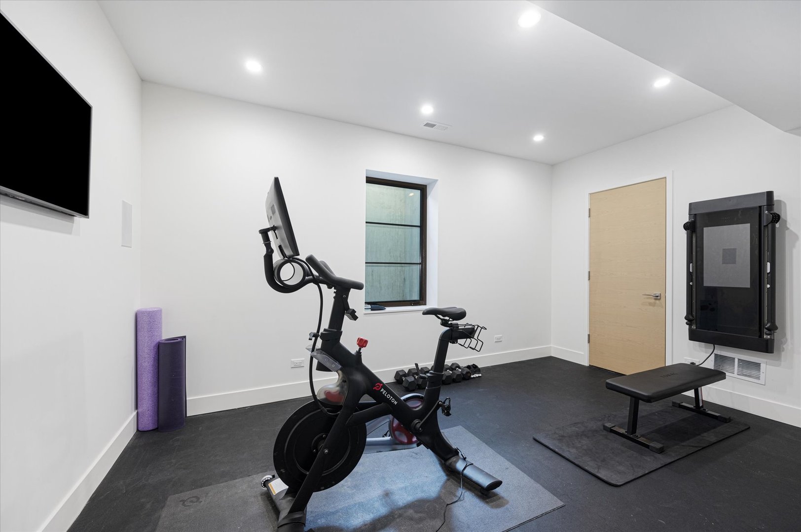 176 S Arlington Avenue, Elmhurst, IL 60126