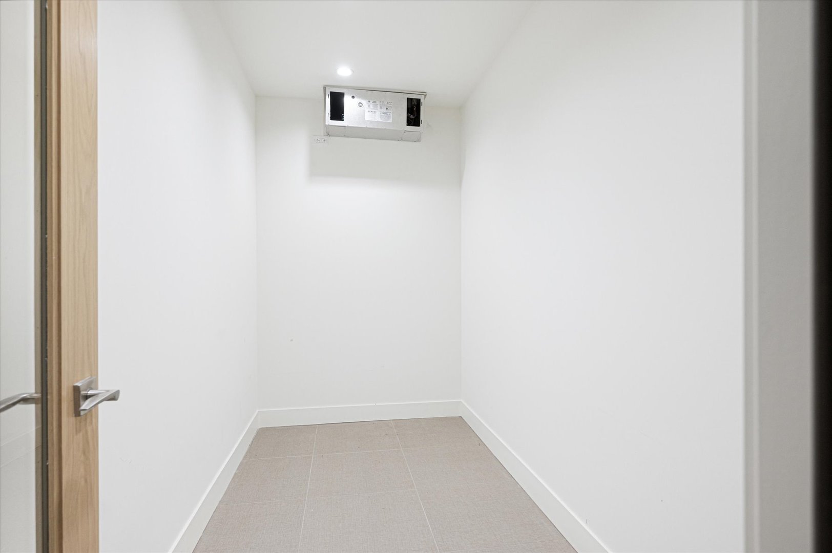 176 S Arlington Avenue, Elmhurst, IL 60126