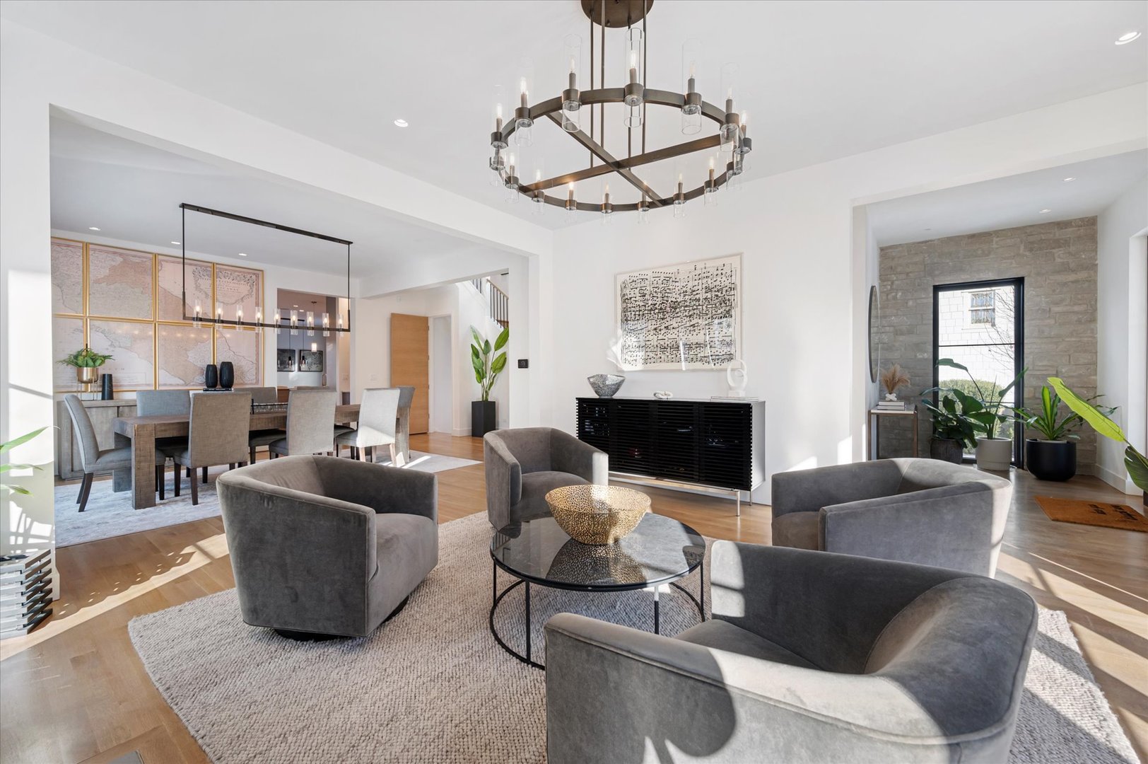 176 S Arlington Avenue, Elmhurst, IL 60126