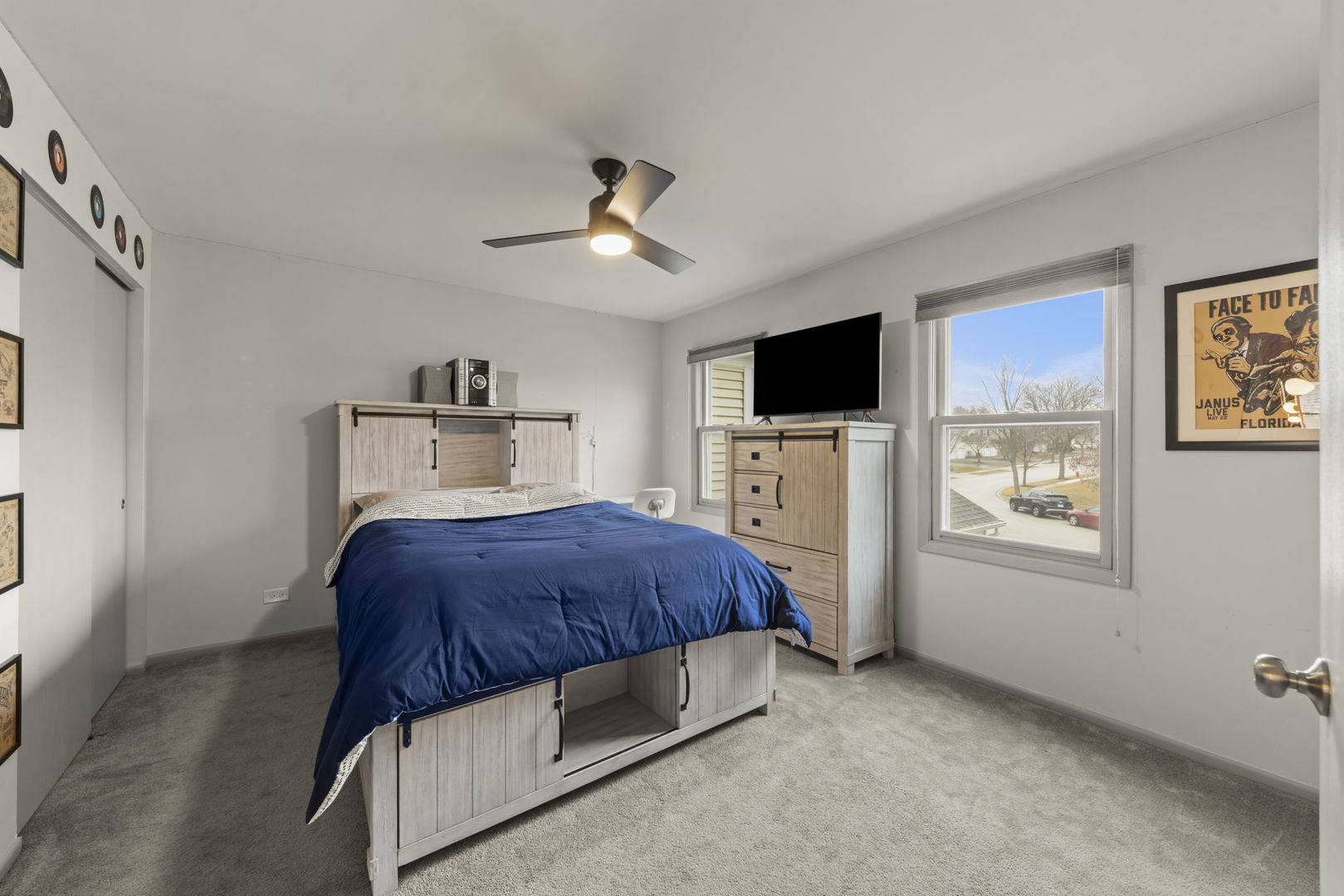 1859 Pebble Beach Circle #6, Elk Grove Village, IL 60007