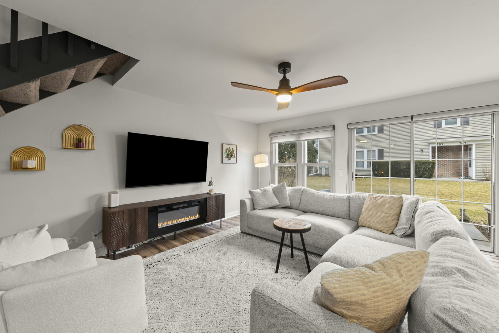 1859 Pebble Beach Circle #6, Elk Grove Village, IL 60007