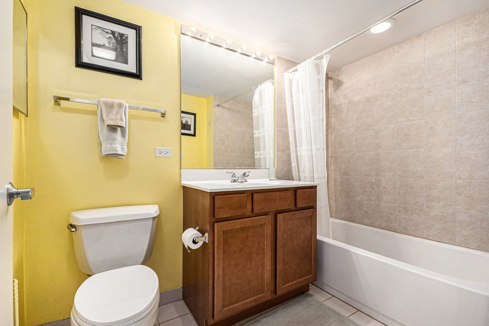 1151 W 14th Place #242, Chicago, IL 60608