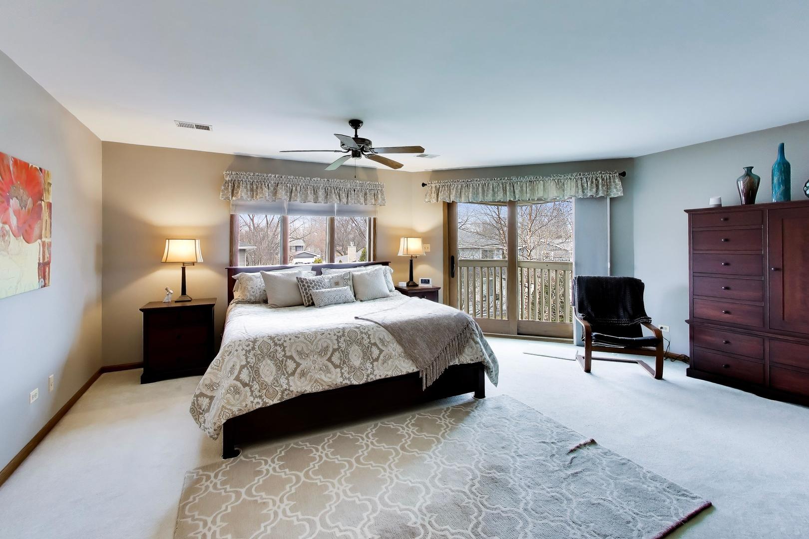 7717 Rohrer Drive, Downers Grove, IL 60516