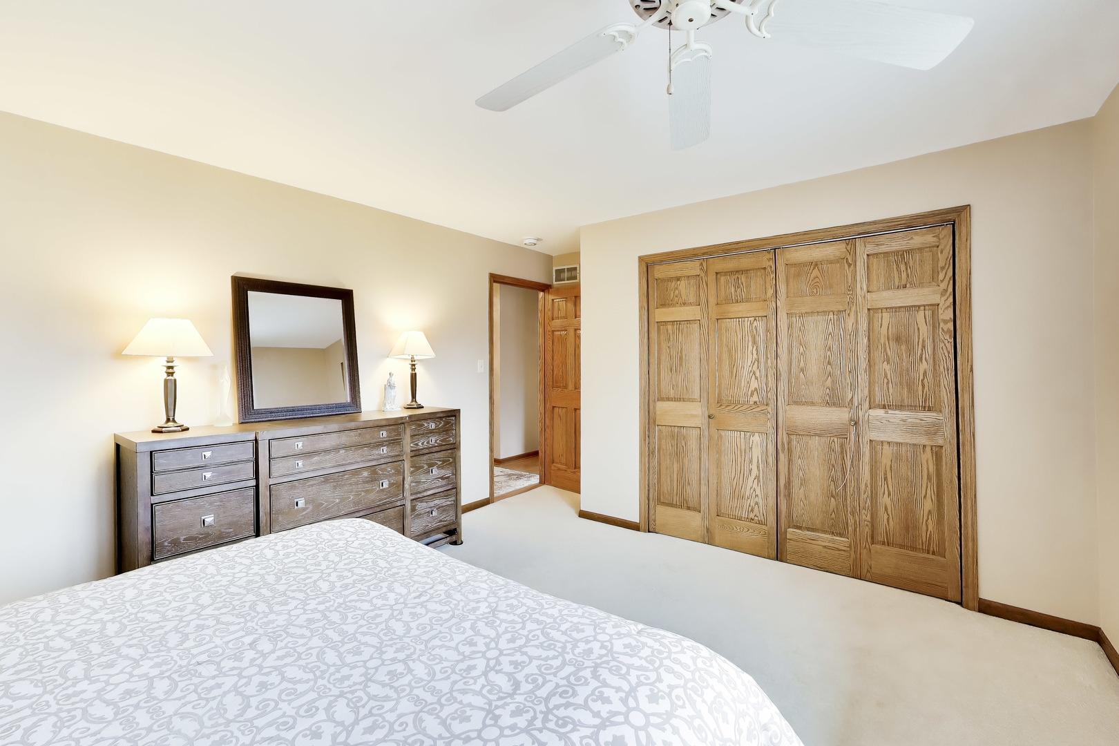 7717 Rohrer Drive, Downers Grove, IL 60516