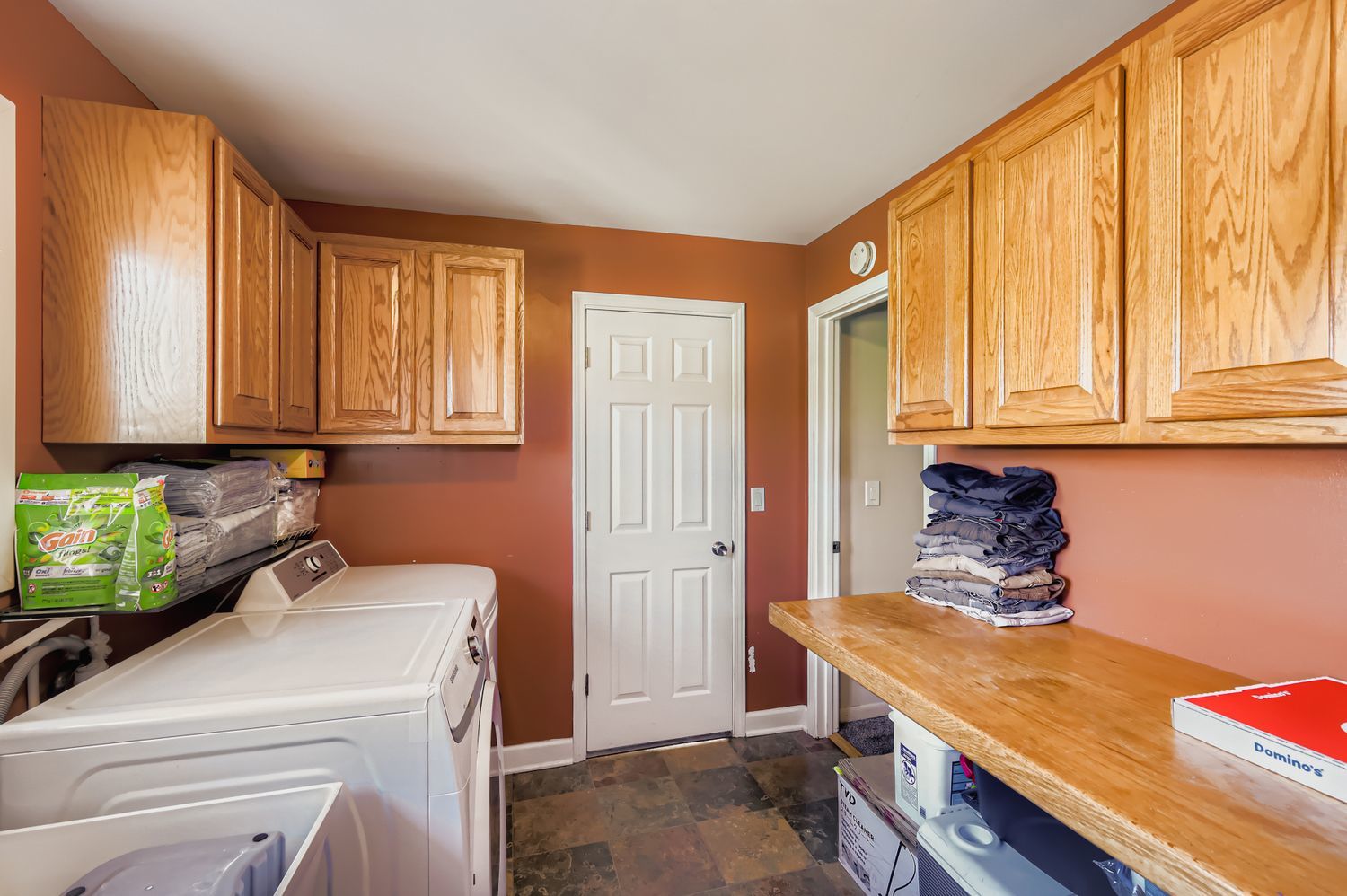 19W720 Woodland Avenue, Addison, IL 60101