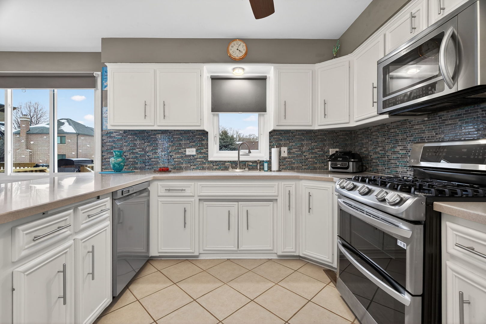 13940 S Teakwood Drive, Homer Glen, IL 60491