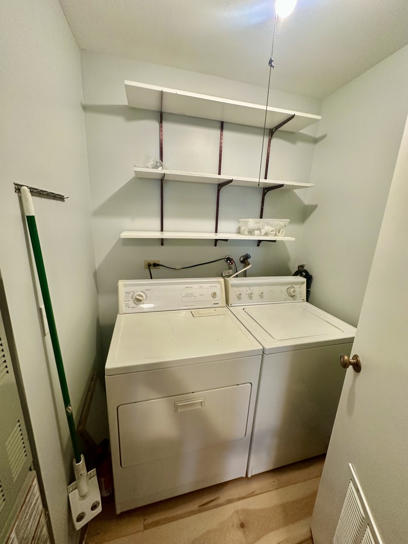 330 Hampton Court #D, Bloomingdale, IL 60108