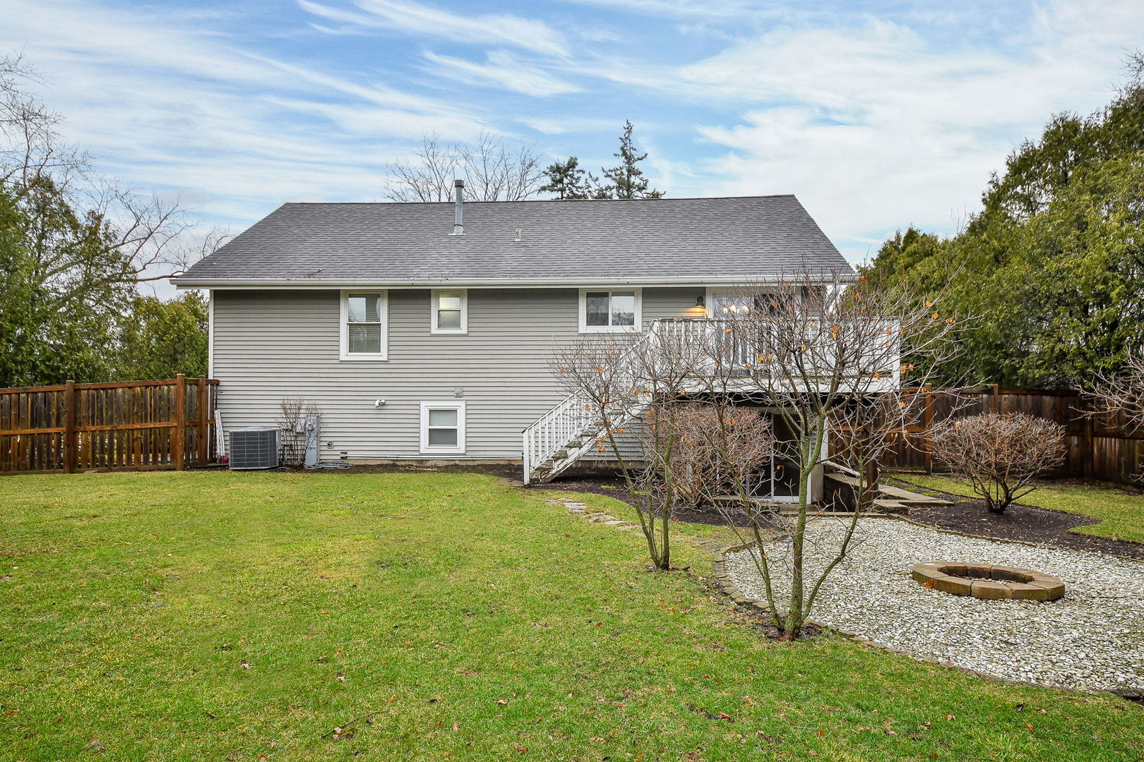 26W237 Parkway Drive, Winfield, IL 60190