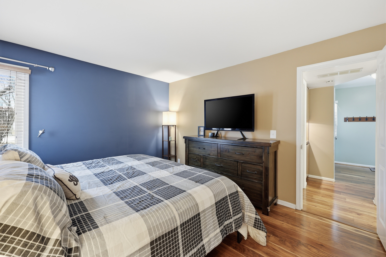 1821 Pebble Beach Circle #1, Elk Grove Village, IL 60007