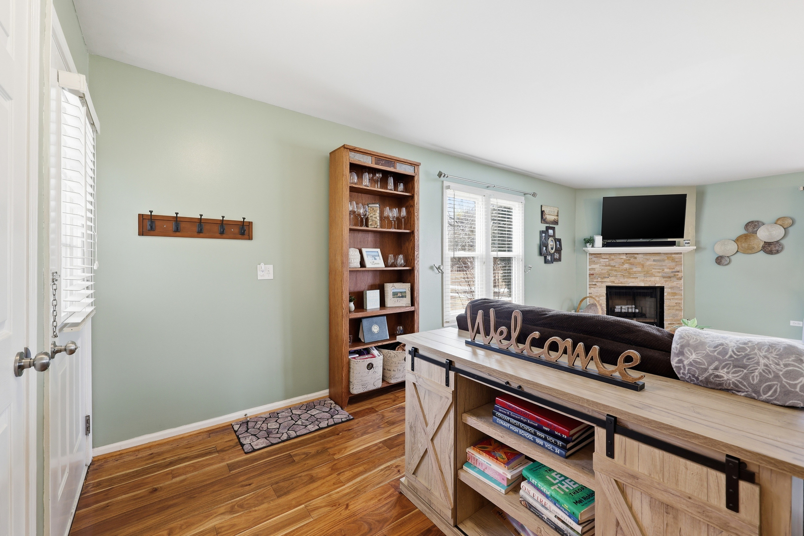 1821 Pebble Beach Circle #1, Elk Grove Village, IL 60007