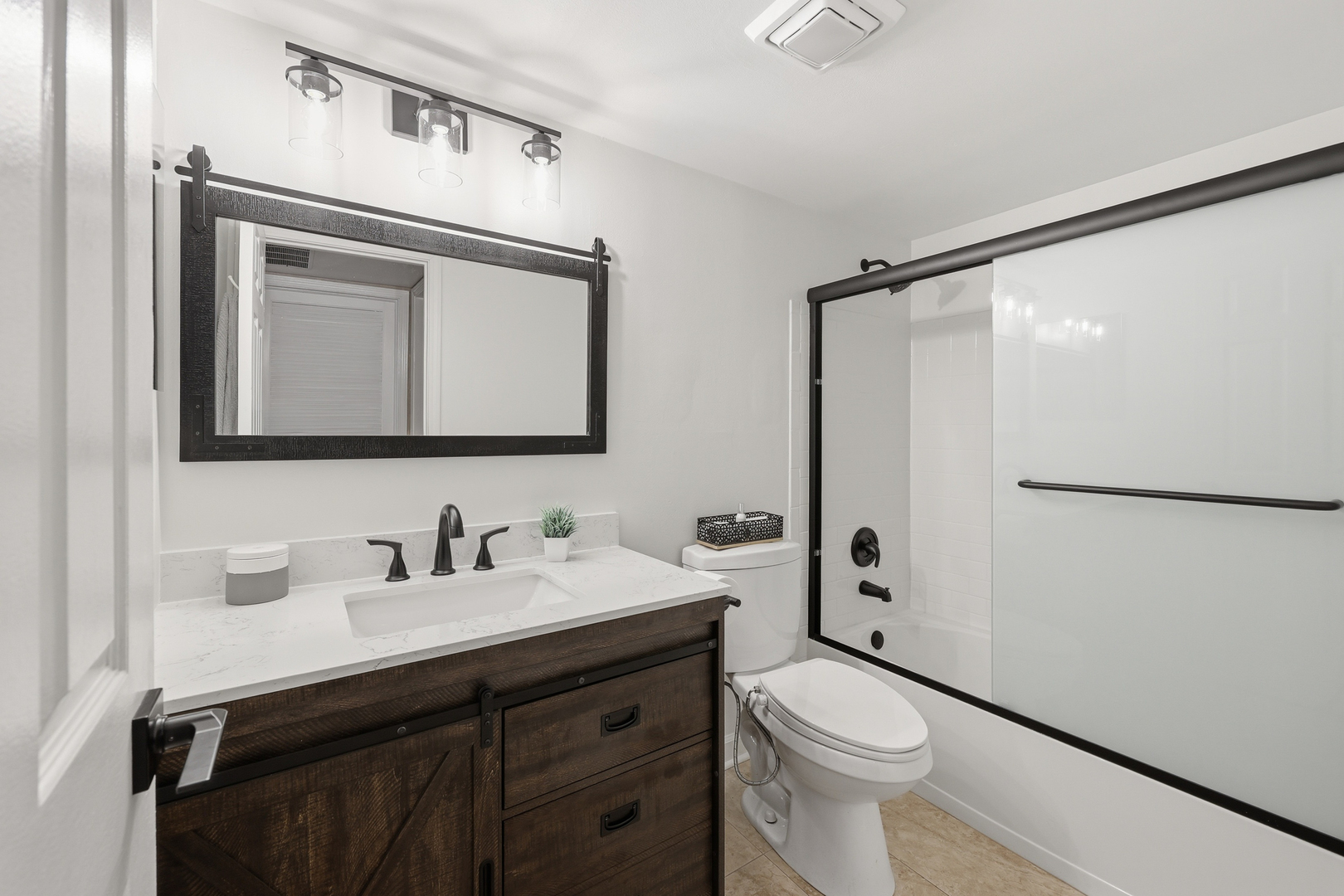 1821 Pebble Beach Circle #1, Elk Grove Village, IL 60007