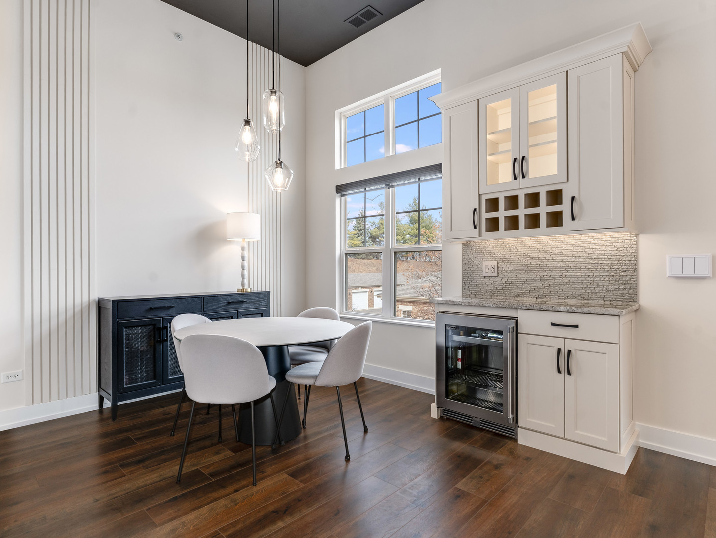 530 Pineridge Drive #530, Oswego, IL 60543