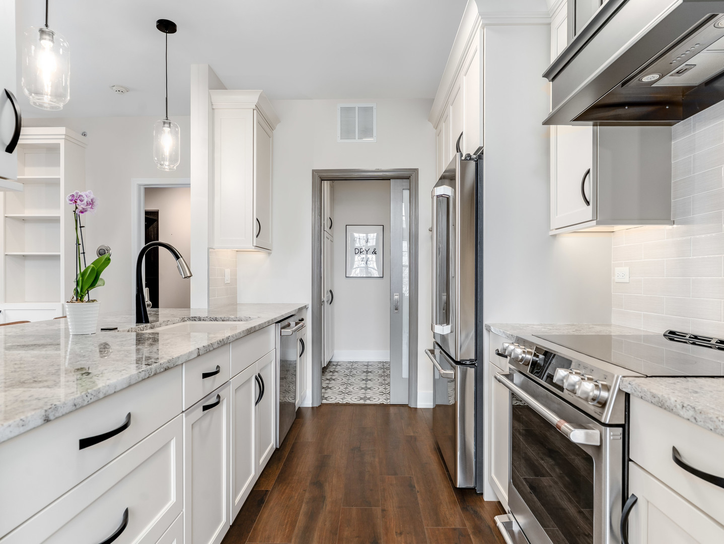 530 Pineridge Drive #530, Oswego, IL 60543