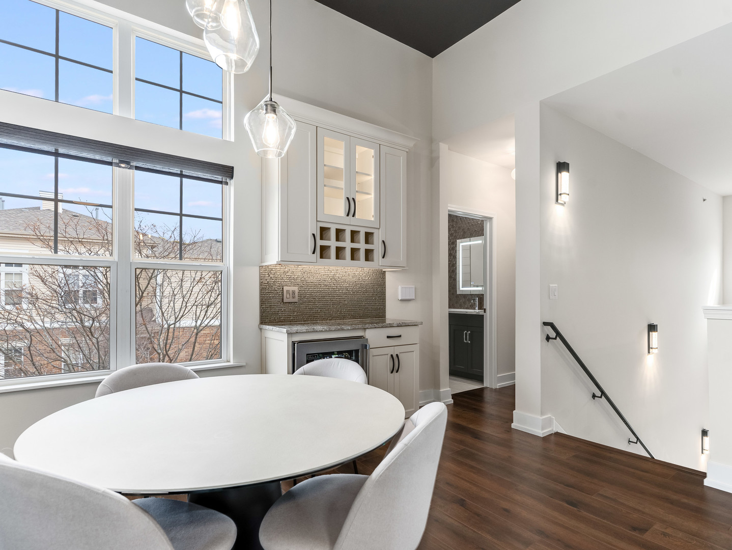 530 Pineridge Drive #530, Oswego, IL 60543