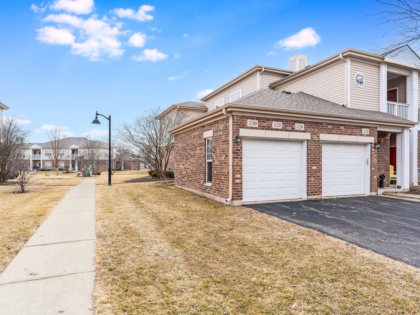 530 Pineridge Drive #530, Oswego, IL 60543
