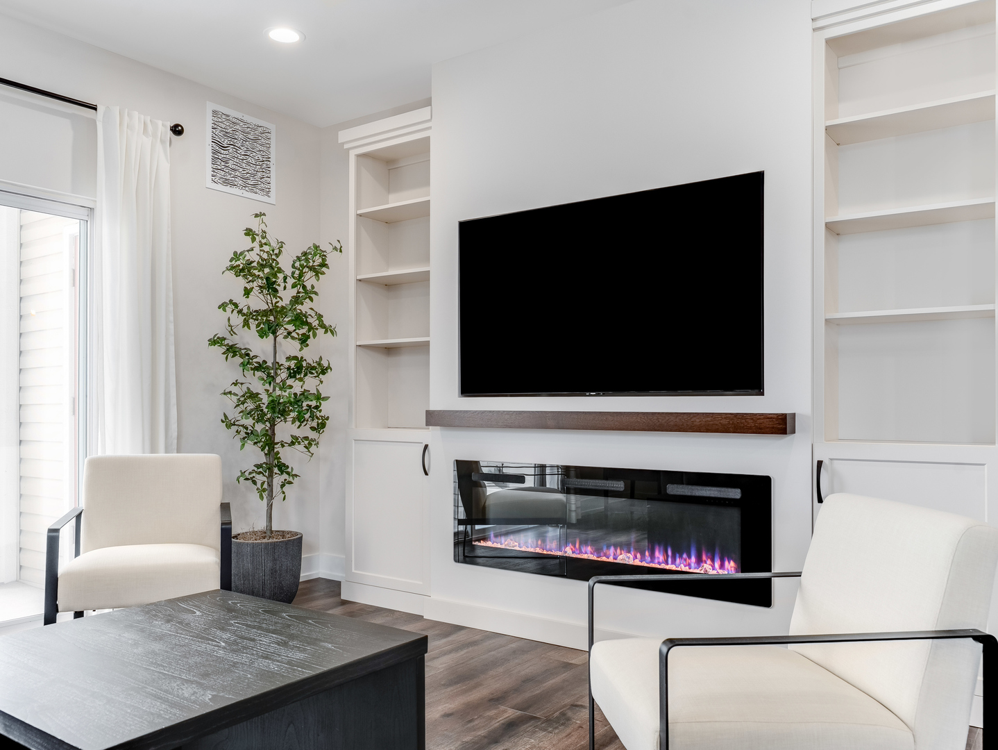 530 Pineridge Drive #530, Oswego, IL 60543