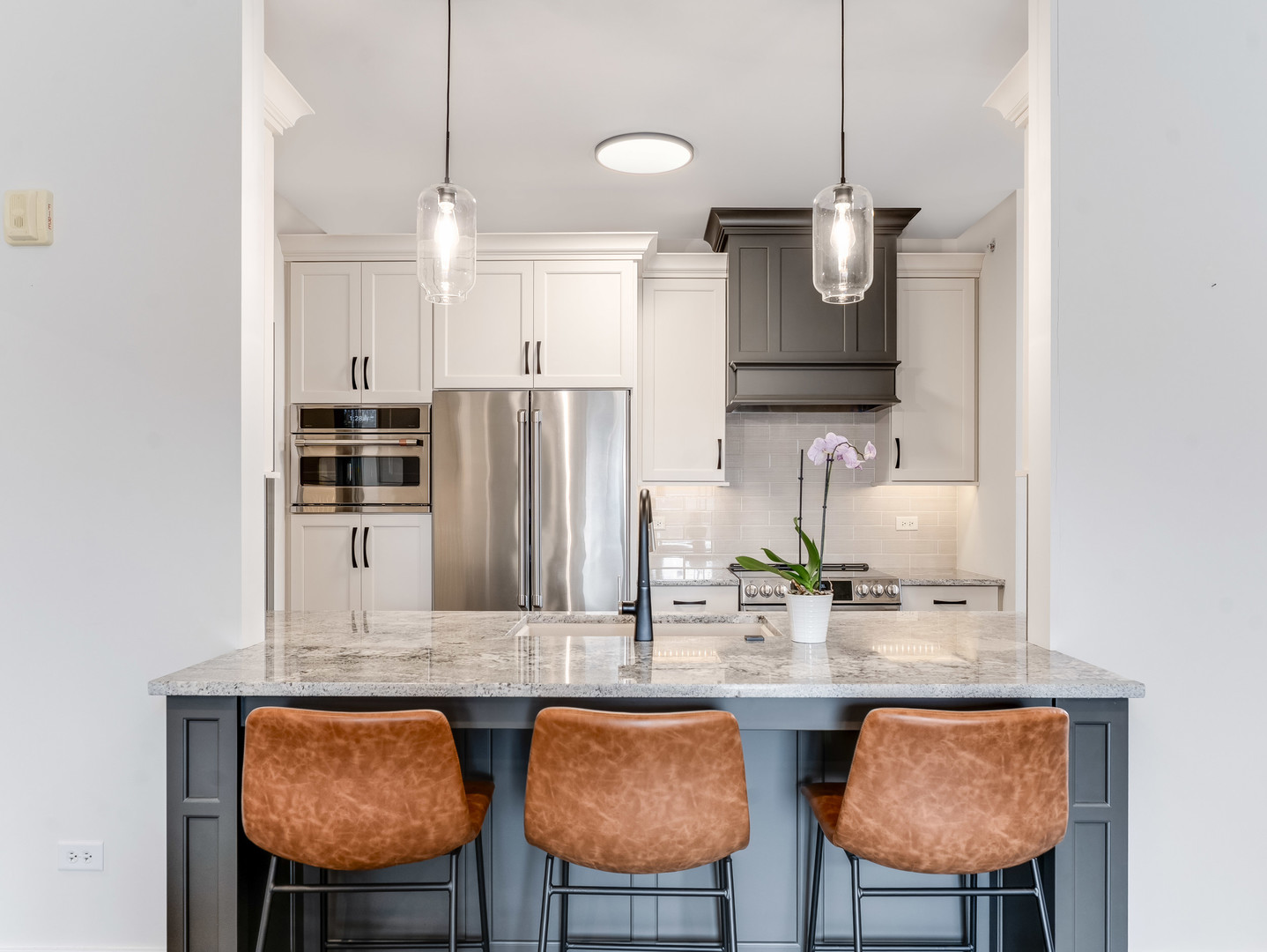 530 Pineridge Drive #530, Oswego, IL 60543