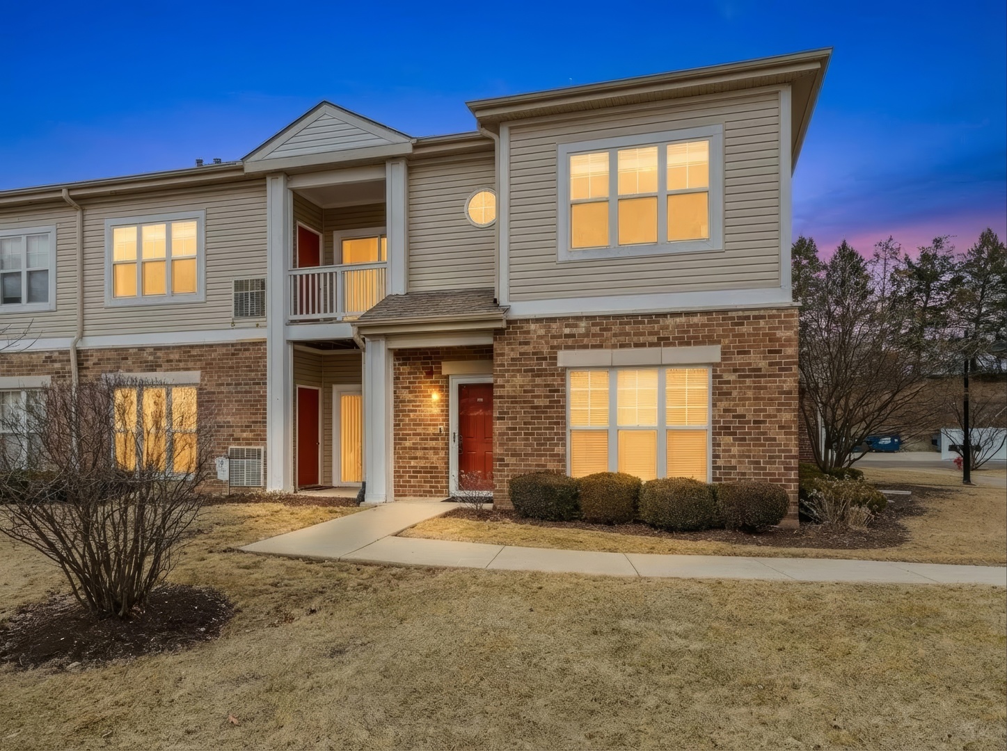 530 Pineridge Drive #530, Oswego, IL 60543