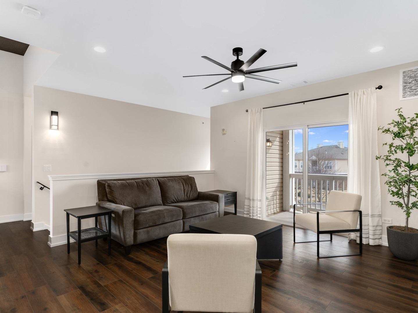 530 Pineridge Drive #530, Oswego, IL 60543